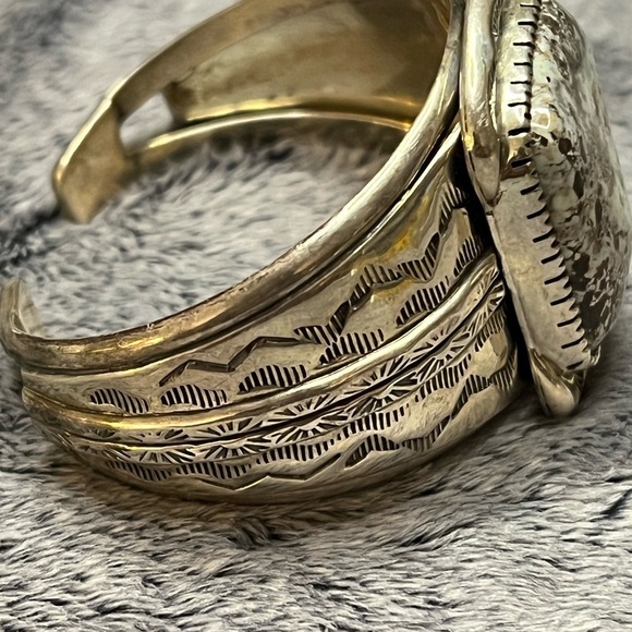 Wilson Padilla Wild Horse Turquoise Sterling Cuff - Picture 2 of 8